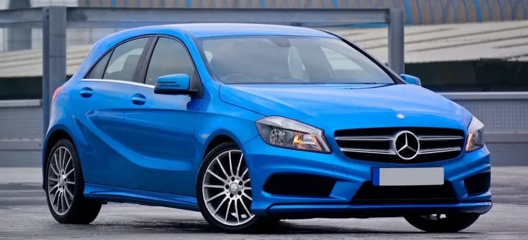 A blue car