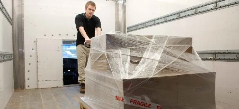 Commercial movers