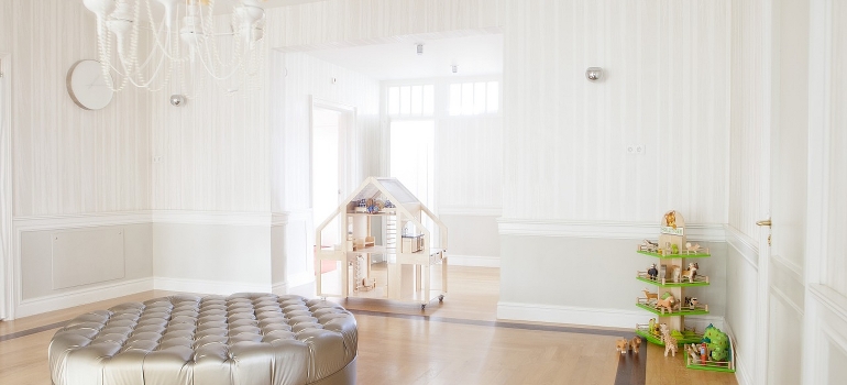 An empty kid's room
