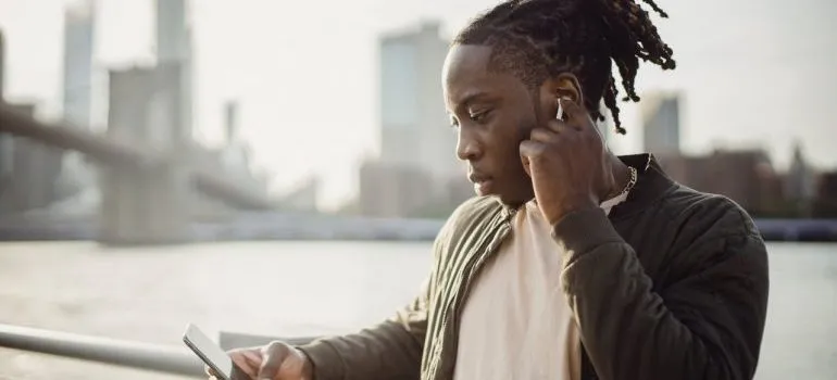 An unhappy man dealing with poor customer support.