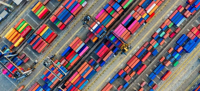 Containers for shipping items abroad